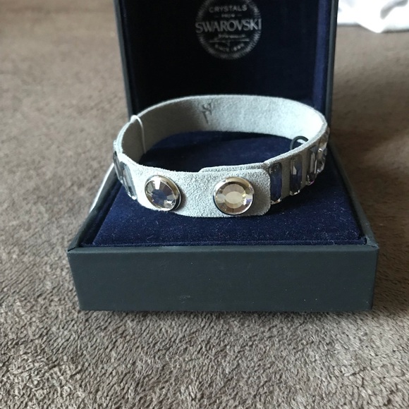 Wrap bracelet with Swarovski crystals - Picture 3 of 5